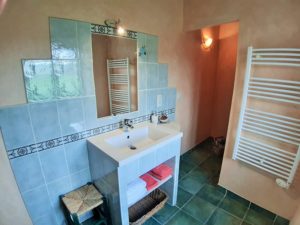 lavabo et serviettes